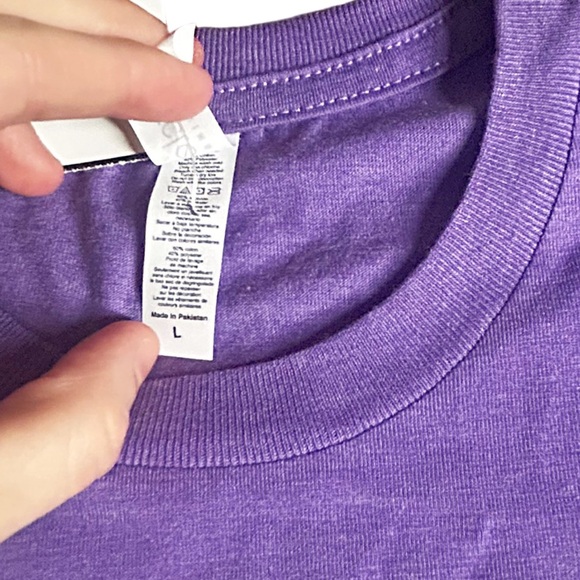 Montana Moose Scenic Graphic Tee Purple Size L NWT - Picture 6 of 9